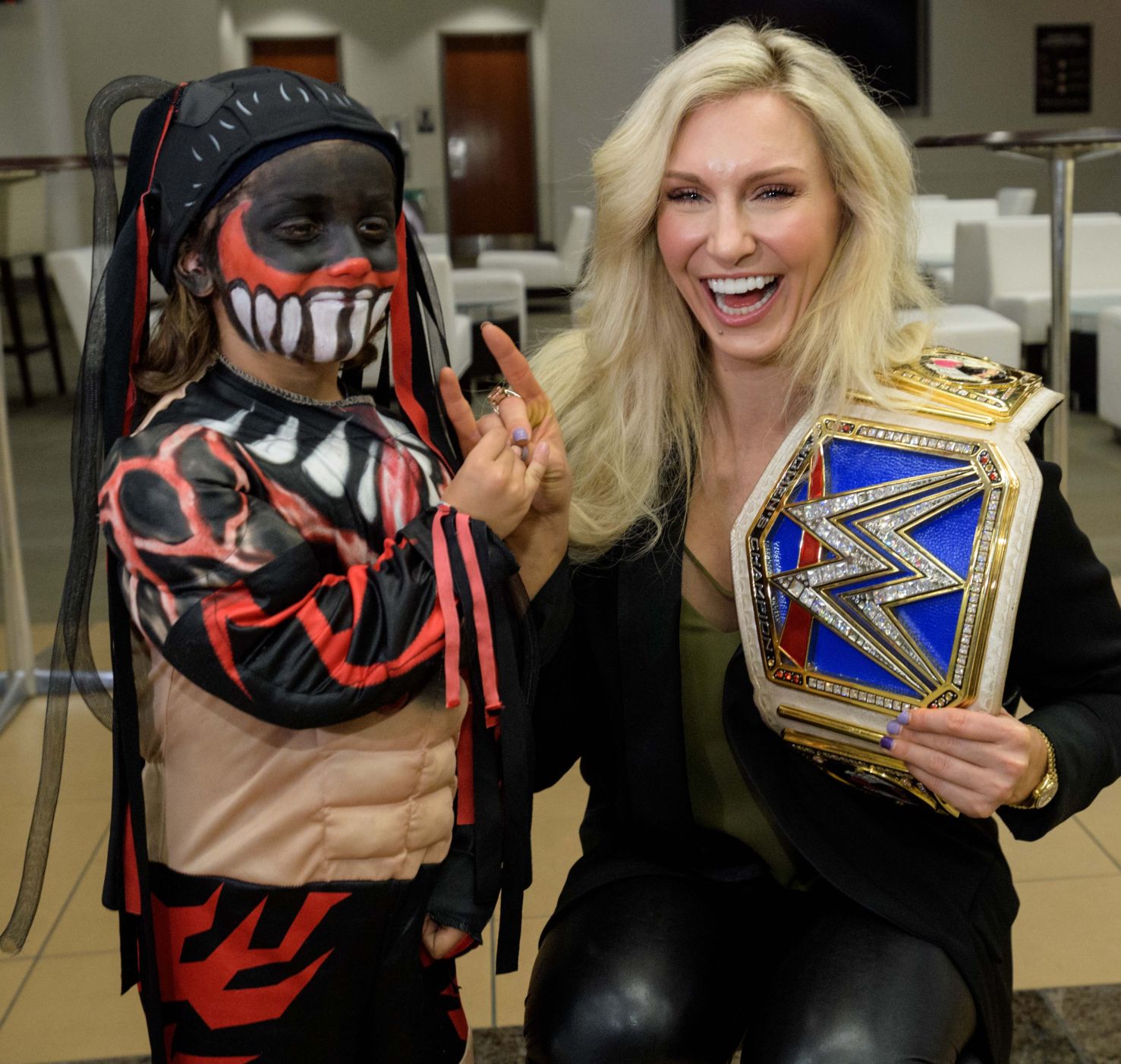 no.wrestlemaina.111717.013.JPG